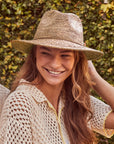 Flora Fedora