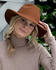 Helicon Fedora