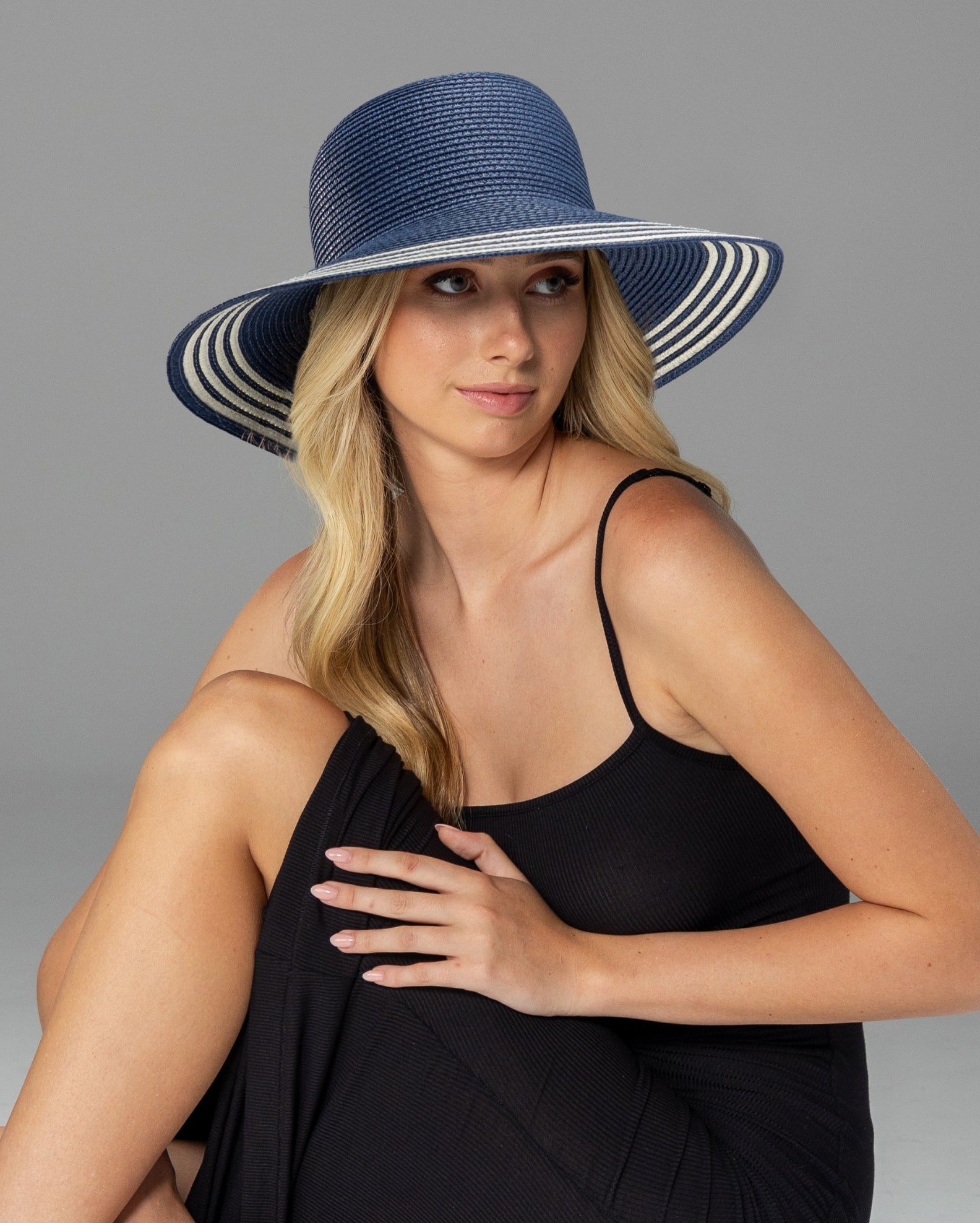 Skylar Bucket - Navy